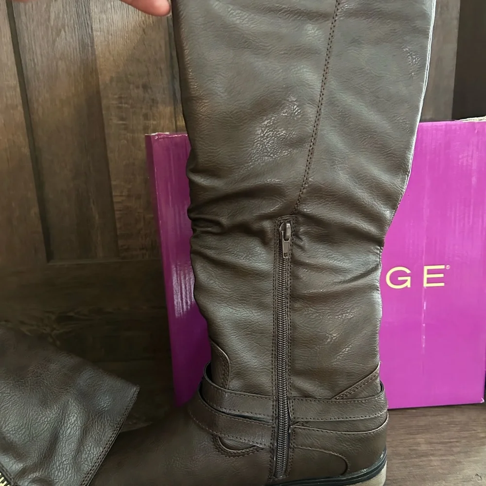 NIB Rampage Idella Brown Tall Boots Riding Zipper 9 New